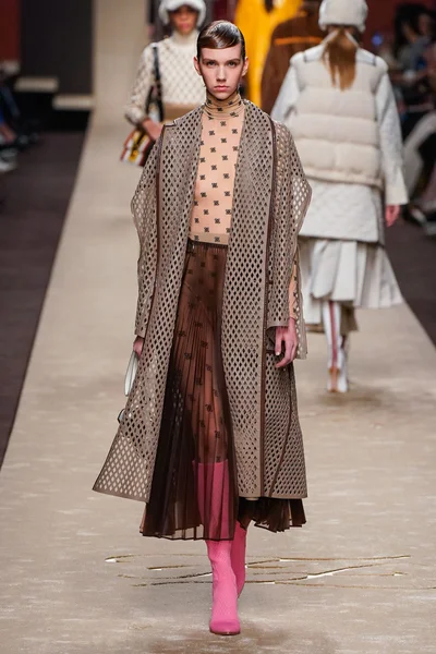 Look 21
